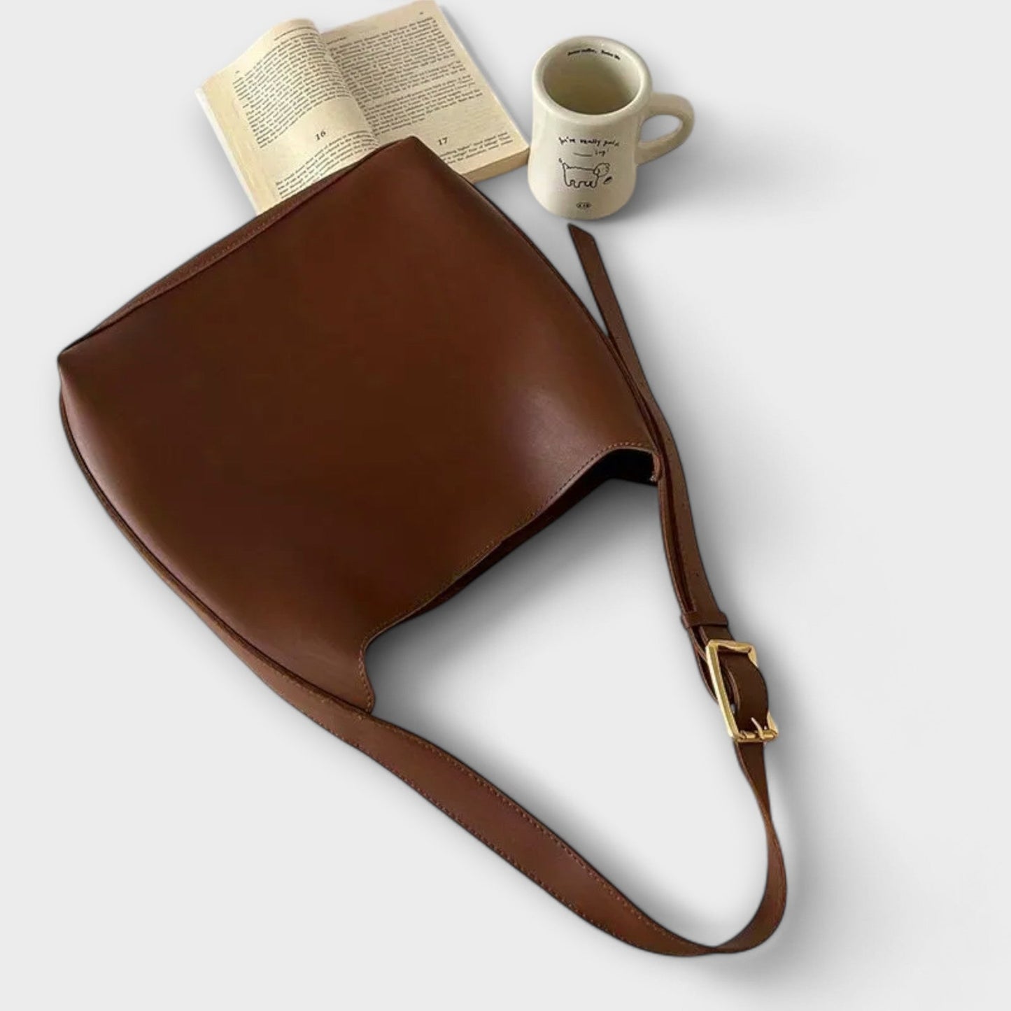 Classic Shoulder Bag with Adjustable Strap for Timeless Elegance