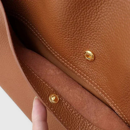 Eirunn | Structured Handbag with Spacious Compartment | Elegant Design for Everyday Use