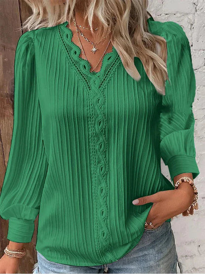 Elegant Chiffon Blouse with Lace Details for Effortless Style