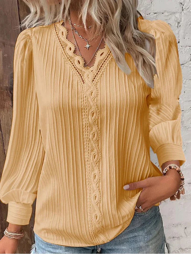 Elegant Chiffon Blouse with Lace Details for Effortless Style
