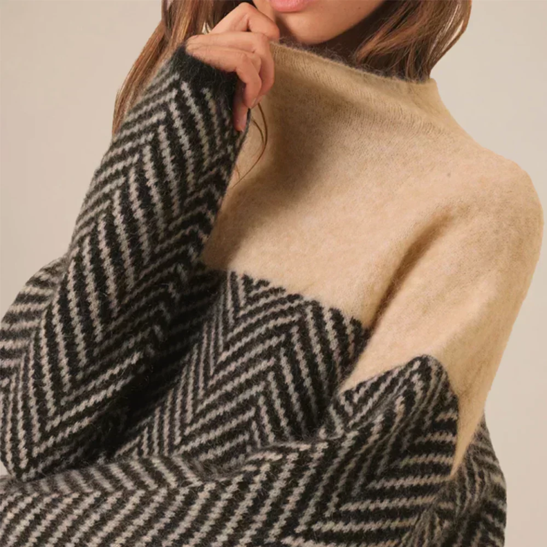 Elegant Herringbone Knit Sweater | Soft Structured Knit with Stand-Up Collar for Cozy Layering in Cool Seasons
