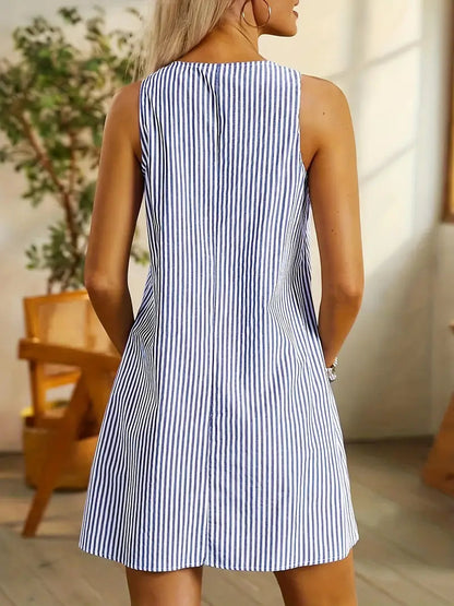 Elegant Striped Summer Dress with Pockets for Effortless Style