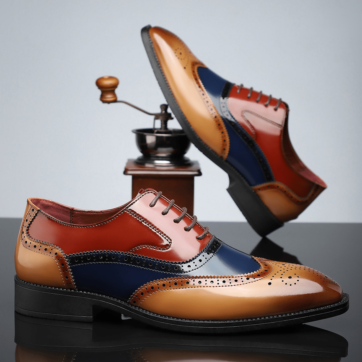 Men's Wingtip Brogue Dress Shoes – Lace-Up Perforated Oxford Brogues for Formal & Business Wear