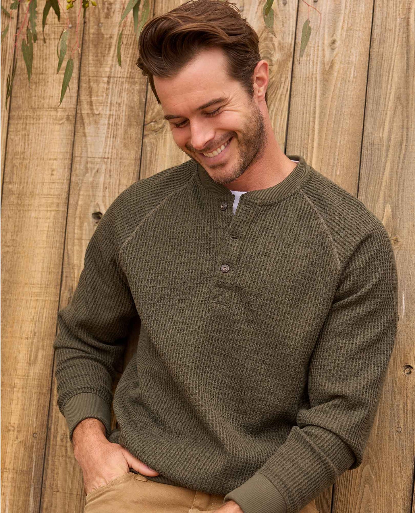 Men's Waffle Knit Henley Shirt – Midweight Breathable Textured Henley for Casual & Smart Casual Wear