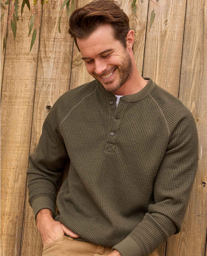 Men's Waffle Knit Henley Shirt – Midweight Breathable Textured Henley for Casual & Smart Casual Wear