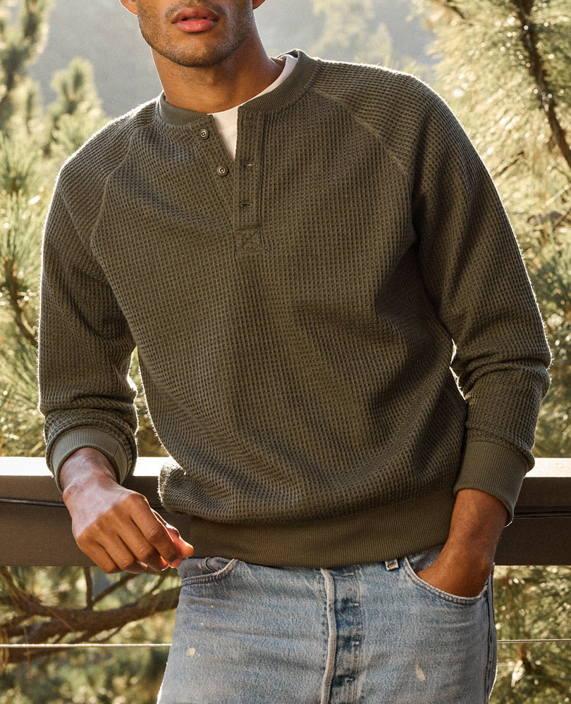 Men's Waffle Knit Henley Shirt – Midweight Breathable Textured Henley for Casual & Smart Casual Wear