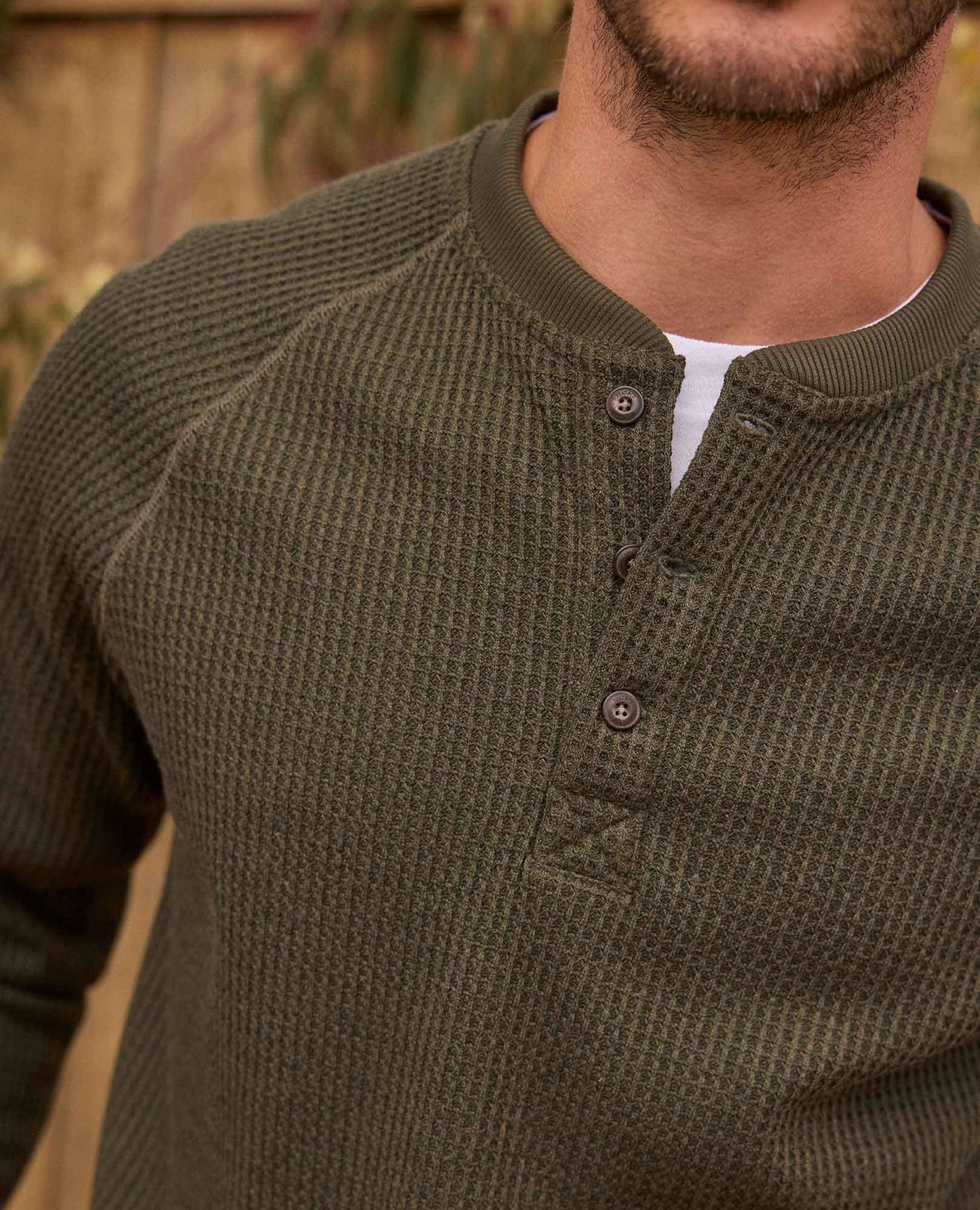 Men's Waffle Knit Henley Shirt – Midweight Breathable Textured Henley for Casual & Smart Casual Wear