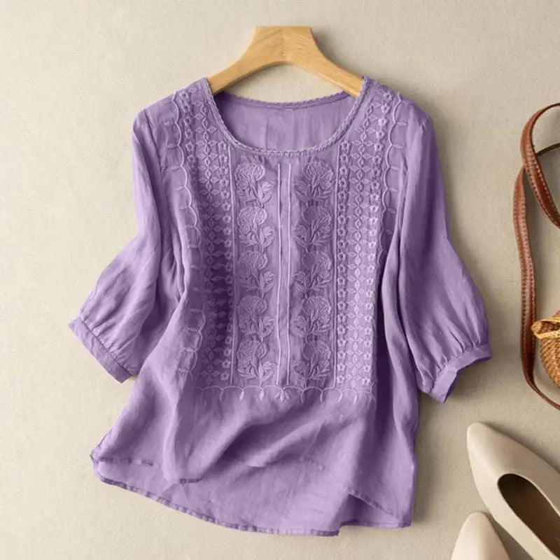 Sonia™ | Floral Relaxed Blouse with Elegant Embroidery | Flattering Fit for Effortless Style
