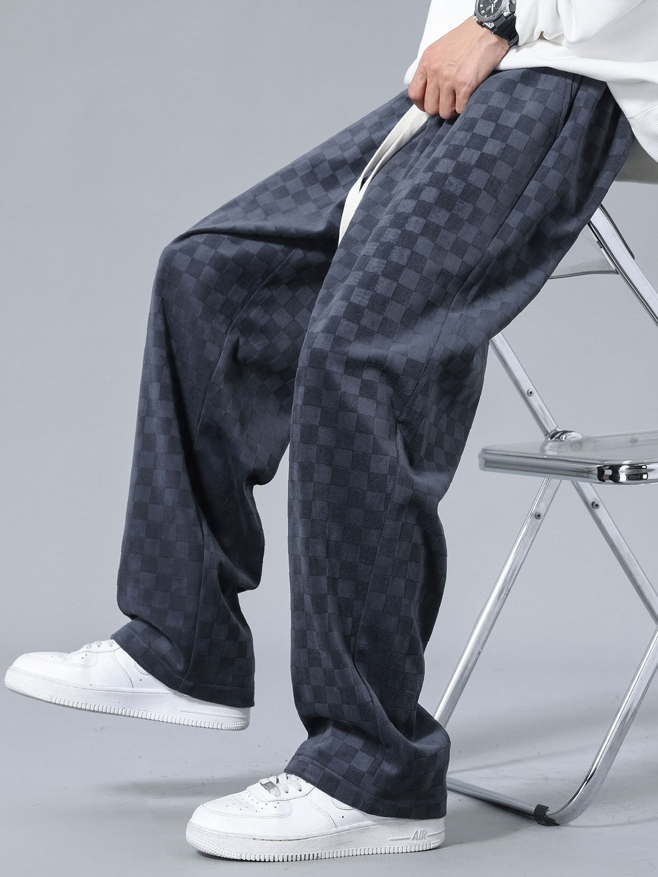 Stylish Checkerboard Straight Leg Pants with Comfortable Fit for Everyday Wear