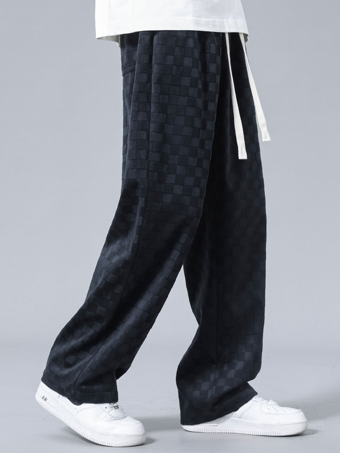 Stylish Checkerboard Straight Leg Pants with Comfortable Fit for Everyday Wear