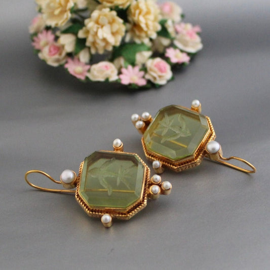 Vintage Pearl Earrings | Elegant Green Design with Timeless Sophistication for Any Occasion