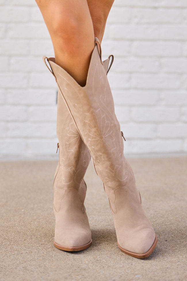 Women's Cowboy Boots – Tan Pointed Toe Tall Western Boots with 17 Inch Shaft for Casual & Country Wear