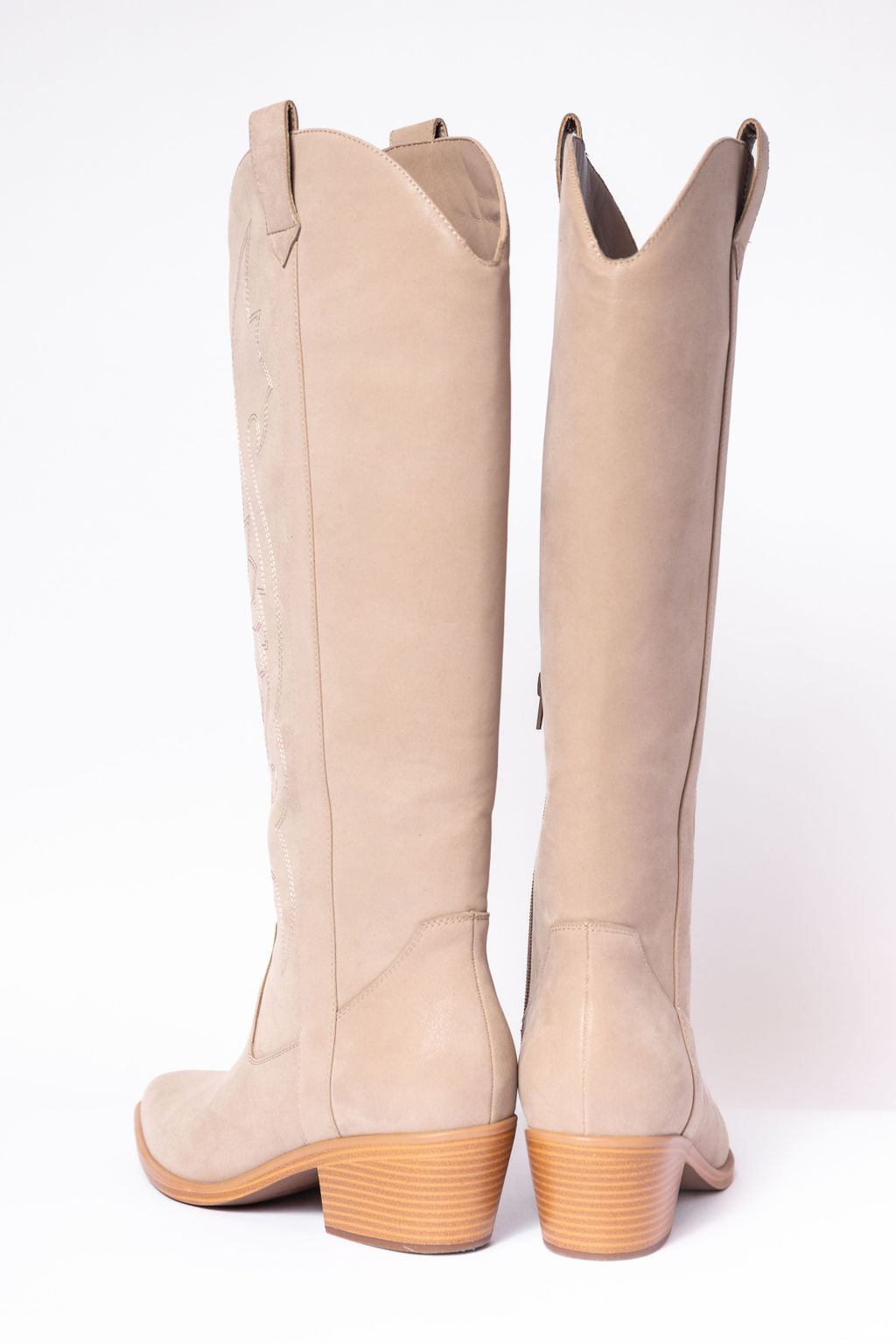 Women's Cowboy Boots – Tan Pointed Toe Tall Western Boots with 17 Inch Shaft for Casual & Country Wear
